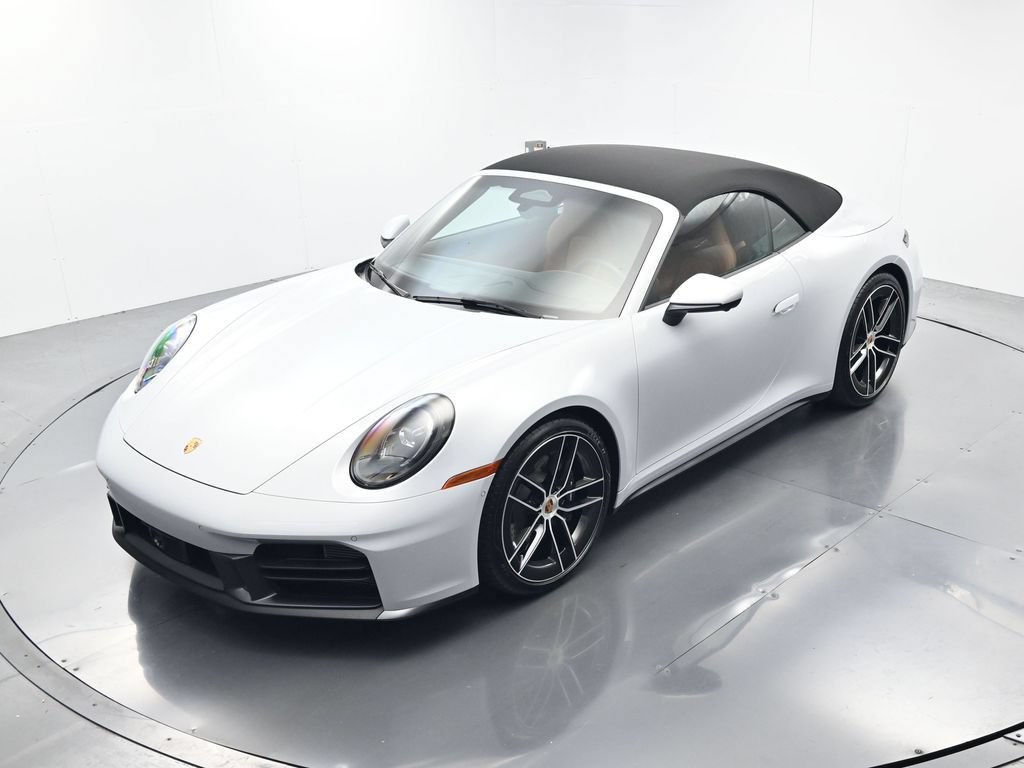 Certified 2026 Porsche 911 Carrera RWD image 32