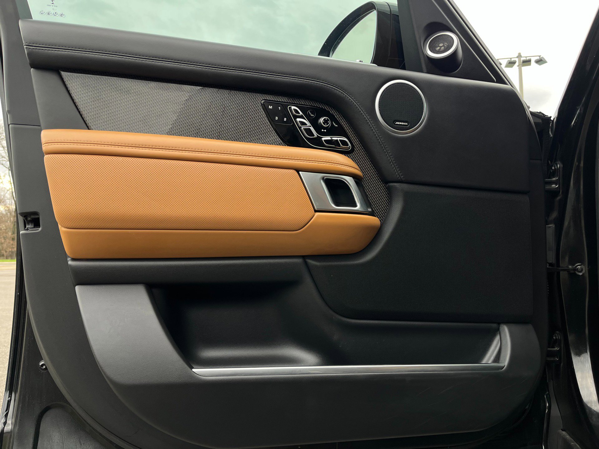 Used 2019 Land Rover Range Rover SV Autobiography Dynamic image 67