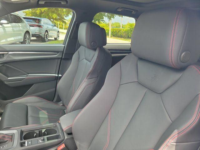 Certified 2025 Audi Q3 2.0T Premium Plus w/ Premium Plus Package AWD/4WD image 16
