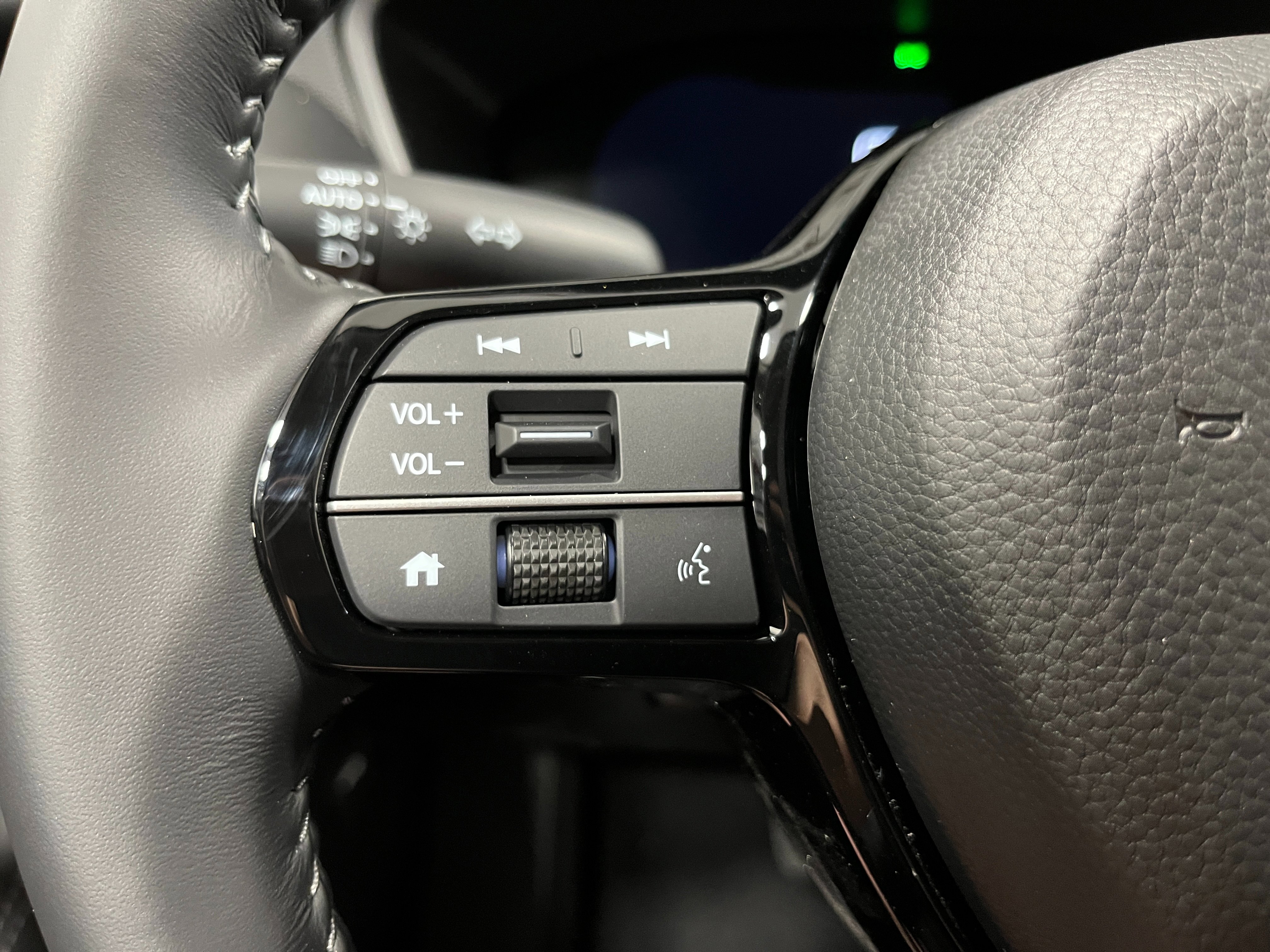 New 2026 Honda HR-V EX-L image 17