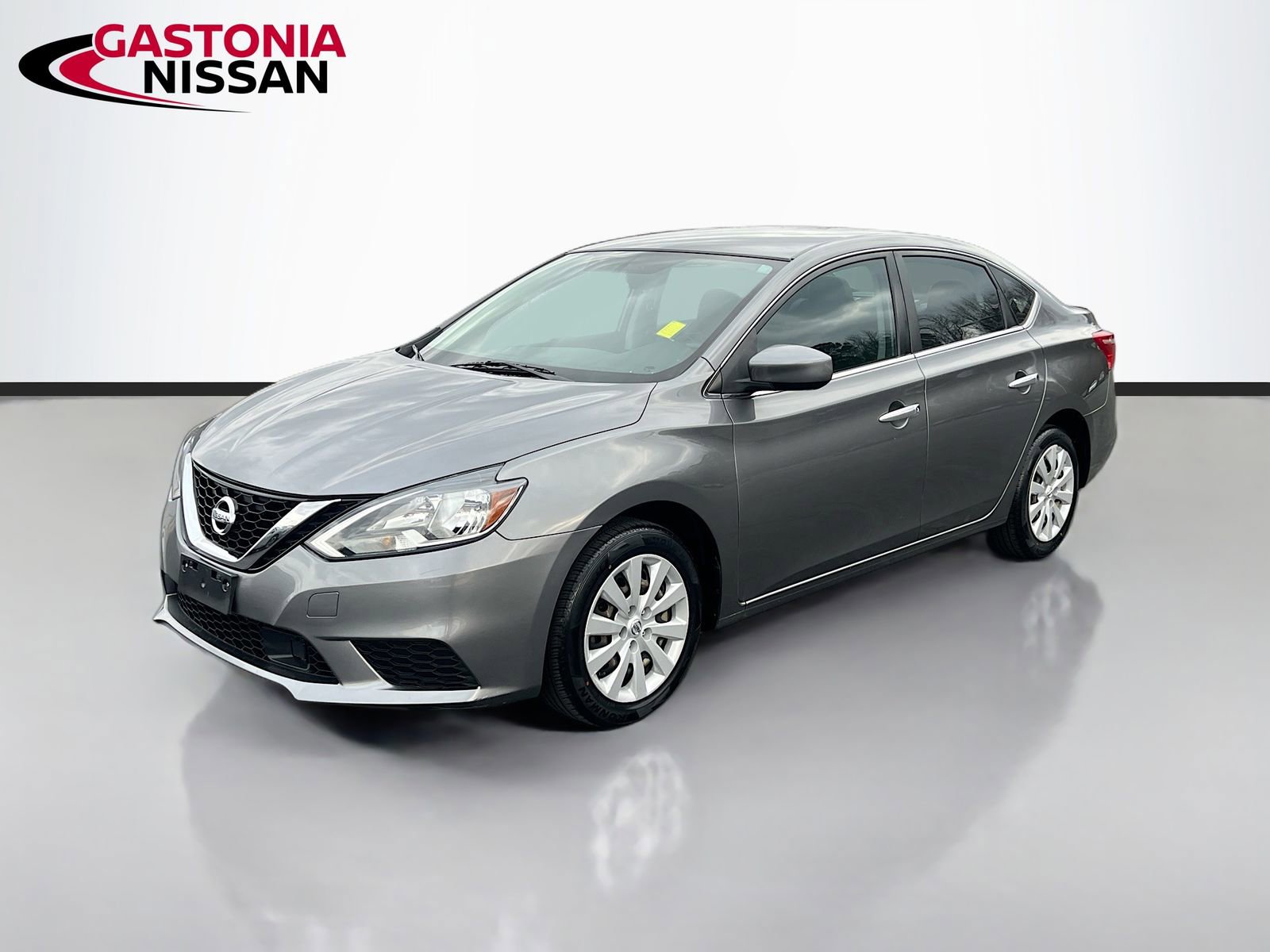 Used 2018 Nissan Sentra S image 3