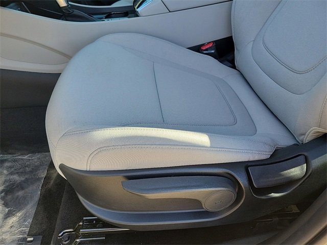 New 2025 Hyundai Tucson SE image 16