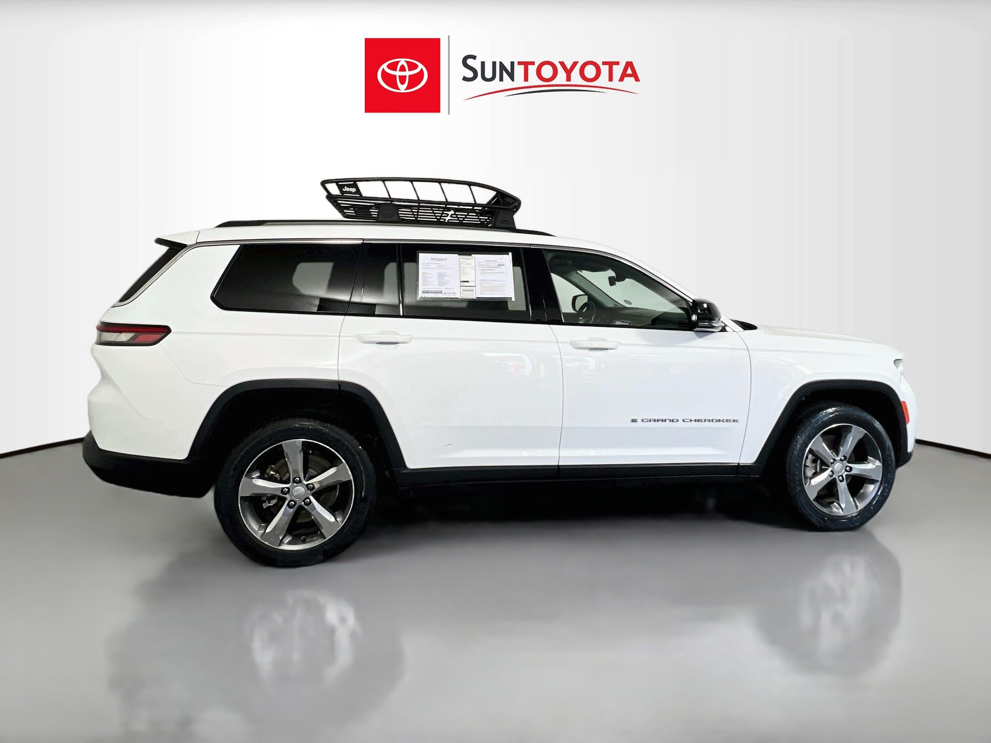 Used 2021 Jeep Grand Cherokee L Limited RWD image 2