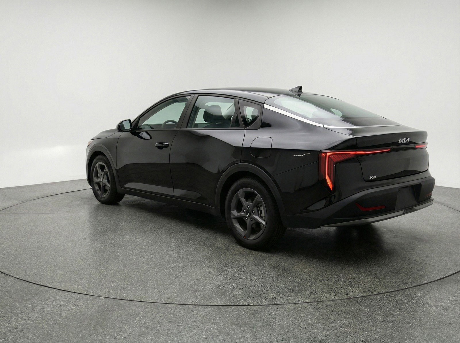 Used 2025 Kia K4 LXS FWD image 6
