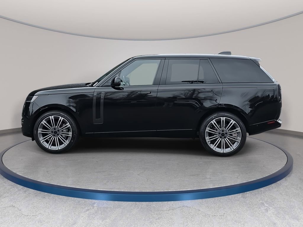 New 2026 Land Rover Range Rover SE image 8