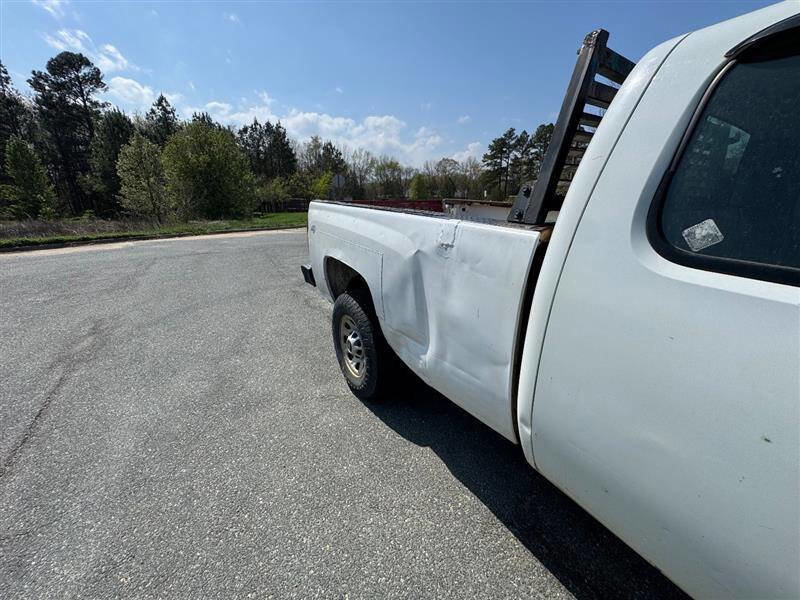 Used 2011 Chevrolet Silverado 3500 W/T image 12