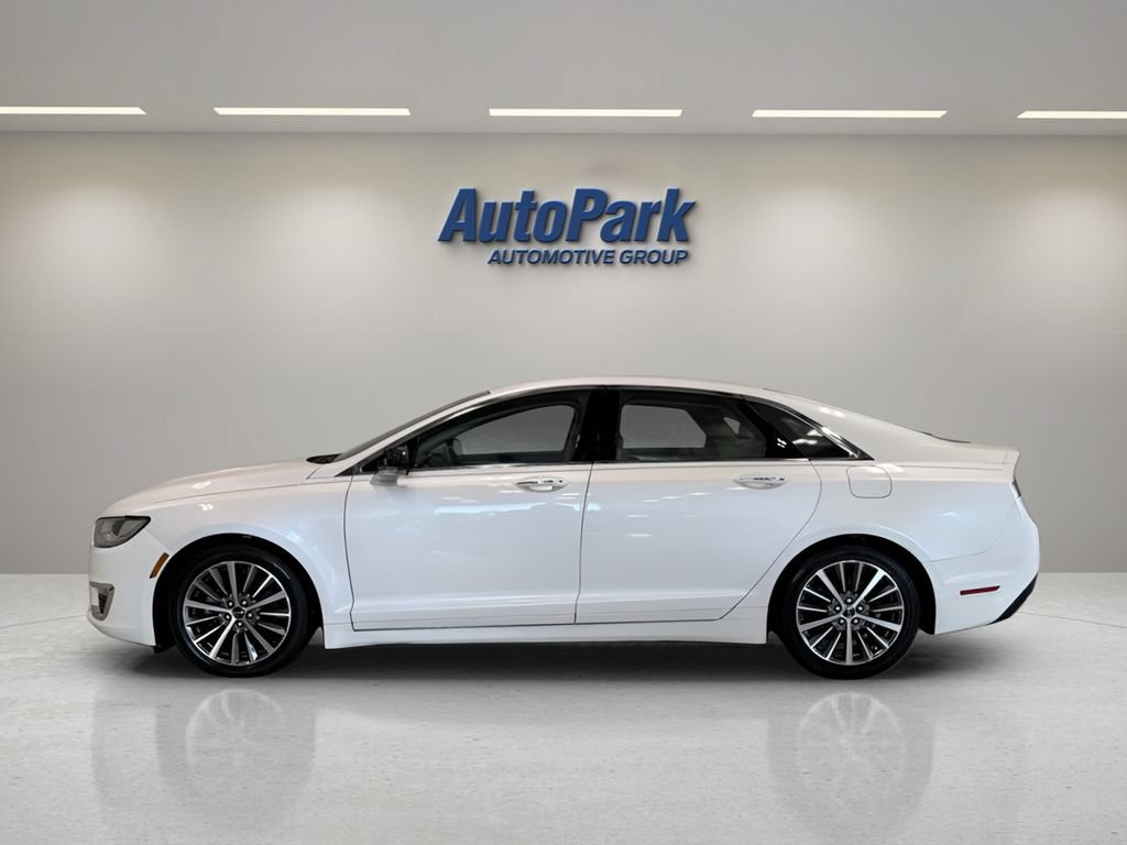 Used 2020 Lincoln MKZ w/ Convenience Package FWD image 4