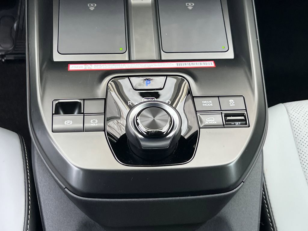 New 2026 Subaru Solterra Premium image 21