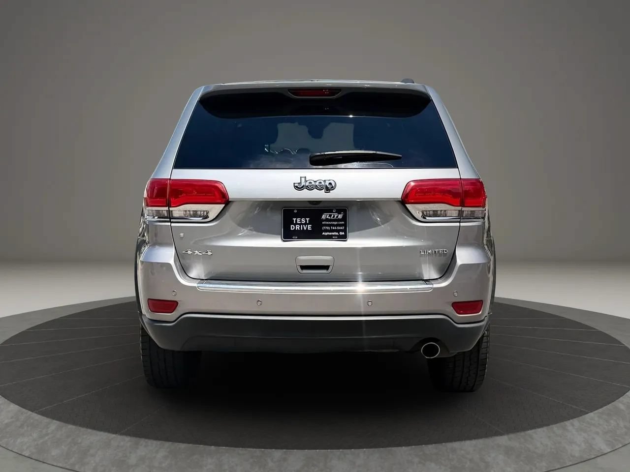 Used 2017 Jeep Grand Cherokee Limited w/ Luxury Group II AWD/4WD image 5