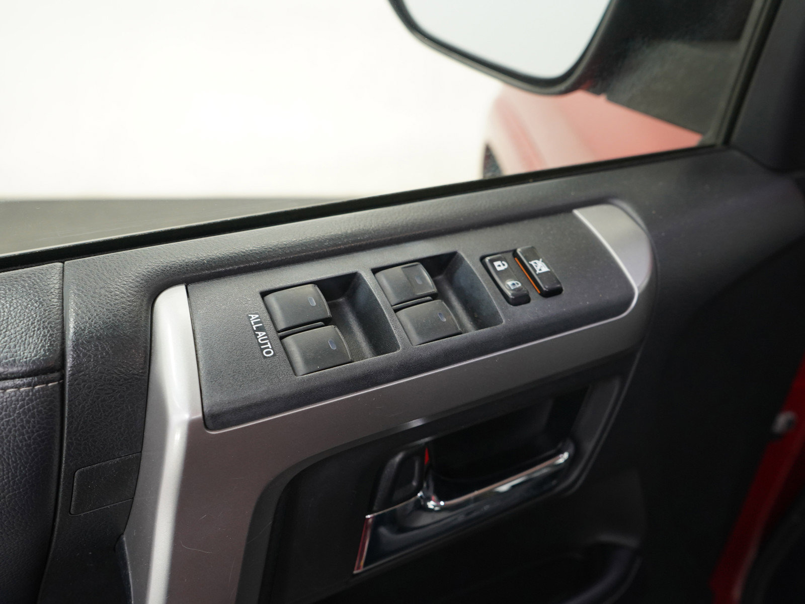 Used 2018 Toyota 4Runner SR5 image 24