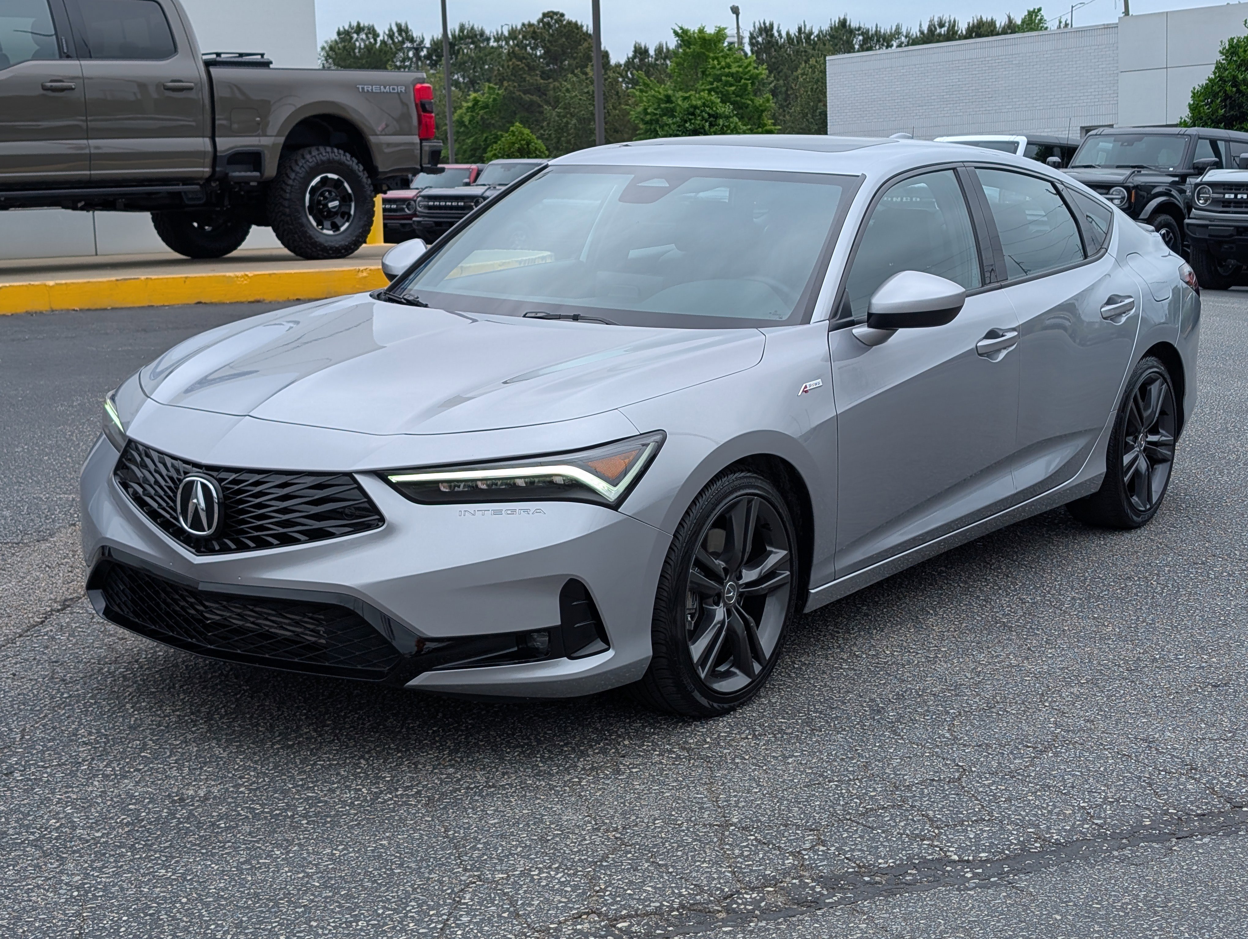 Used 2025 Acura Integra A-Spec FWD image 2