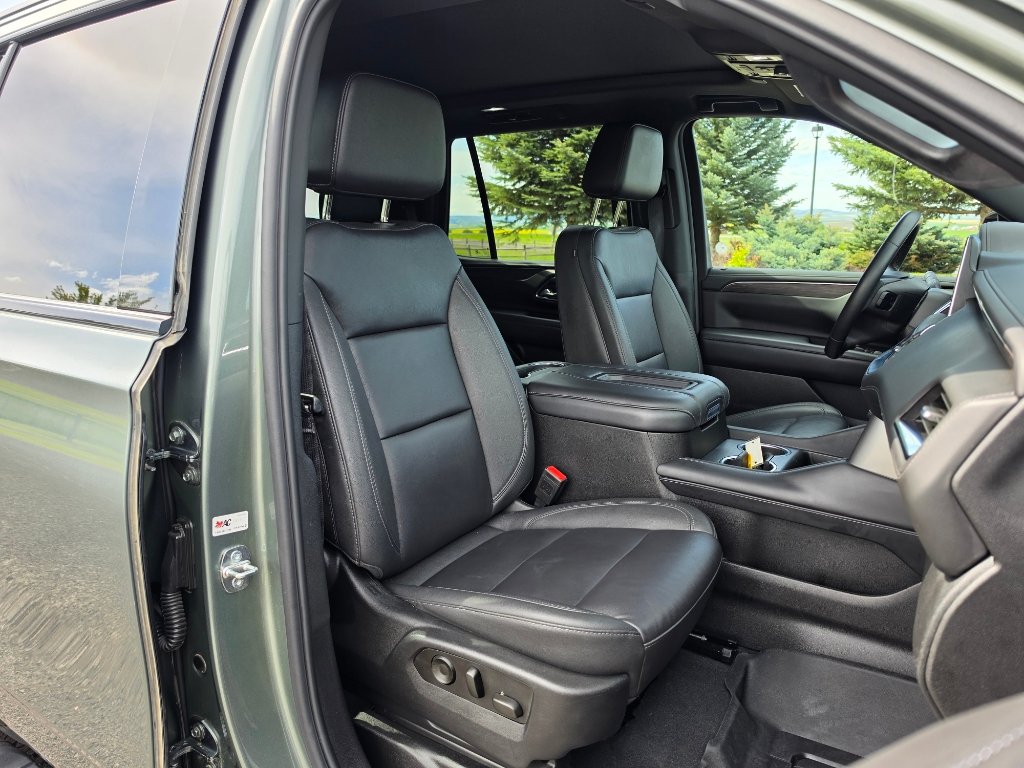 Used 2024 Chevrolet Tahoe Z71 AWD/4WD image 30