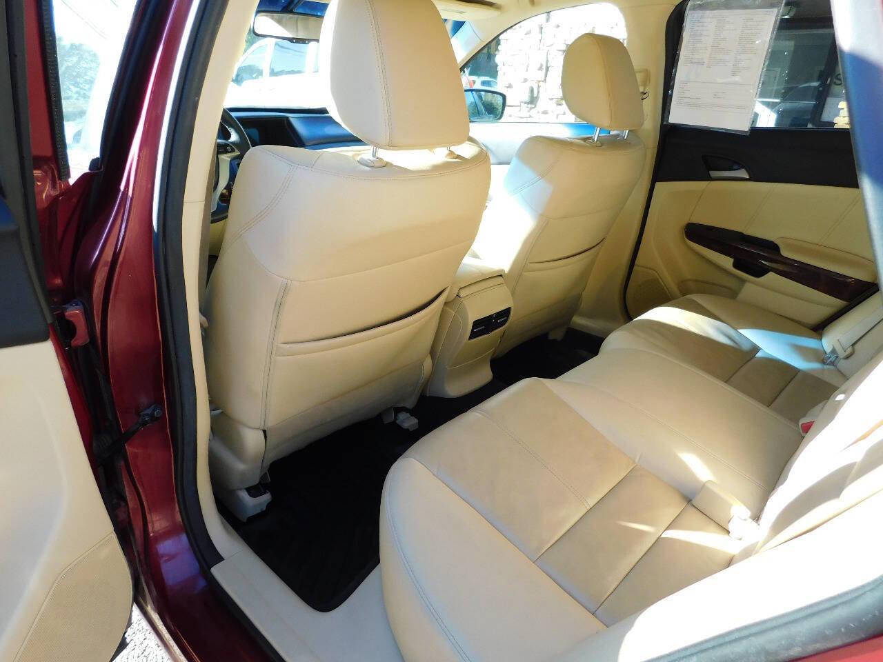 Used 2011 Honda Crosstour EX-L image 19