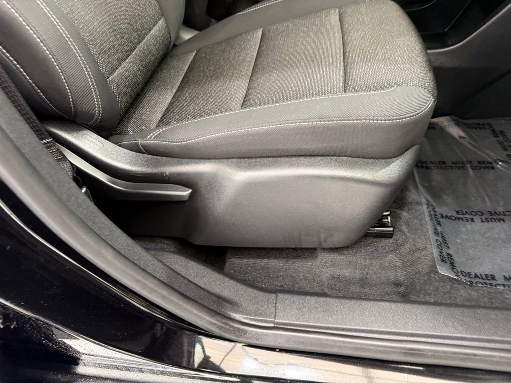 Used 2024 Chevrolet Traverse LS FWD image 26