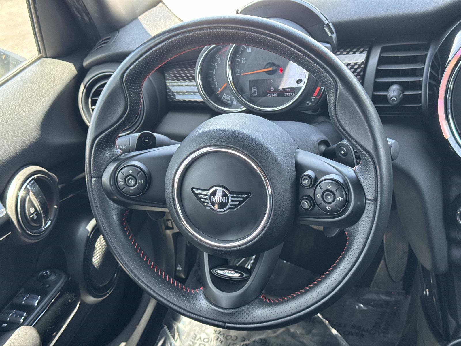 Used 2019 MINI Cooper S w/ Signature Upholstery Package FWD image 10