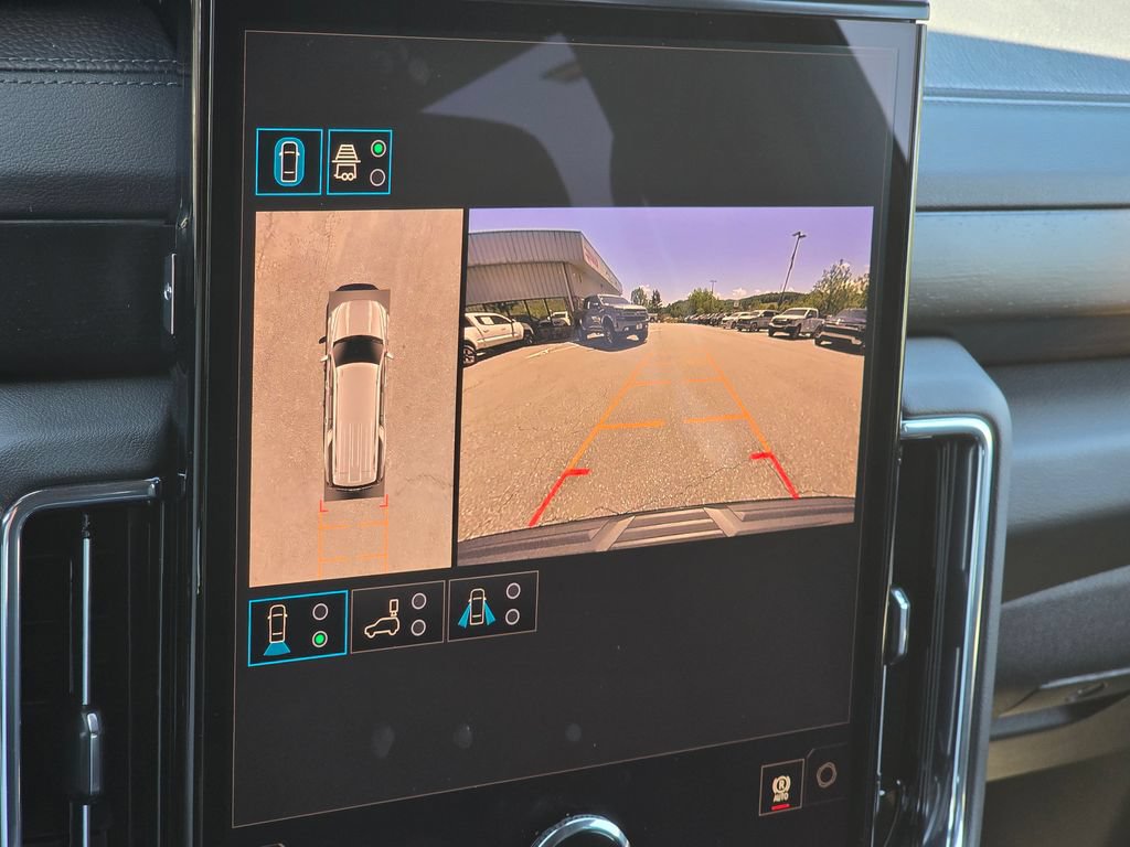 New 2026 GMC Yukon XL Denali w/ Sun & Power Step Package AWD/4WD image 10