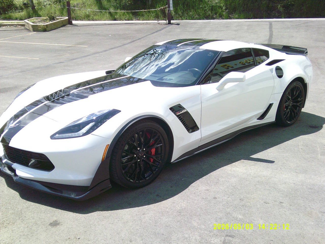Used 2016 Chevrolet Corvette Z06 w/ Z07 Performance Package RWD image 1