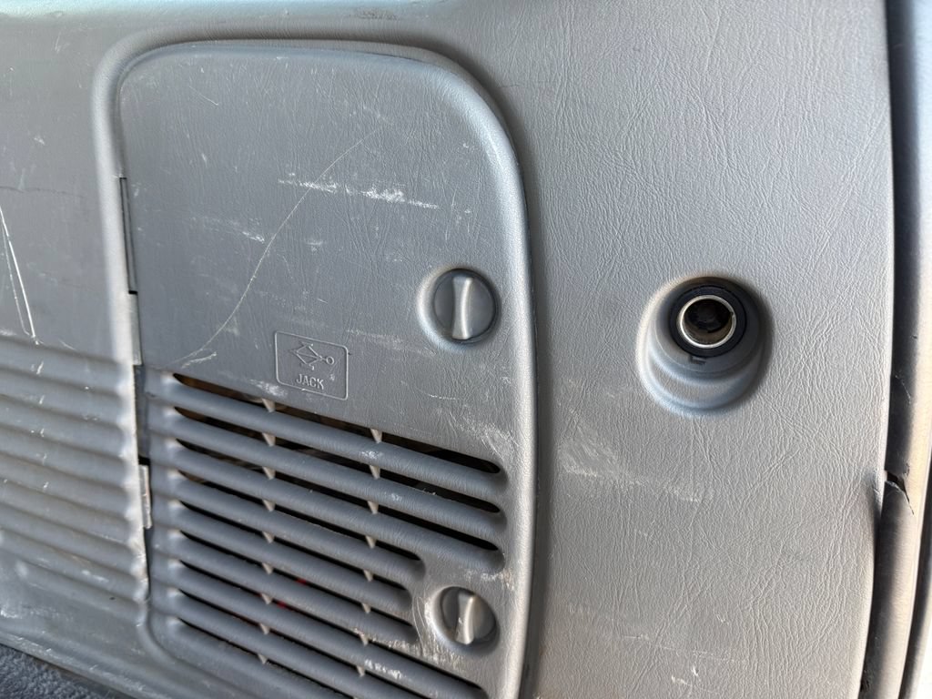 Used 2004 Ford Excursion 4WD image 13