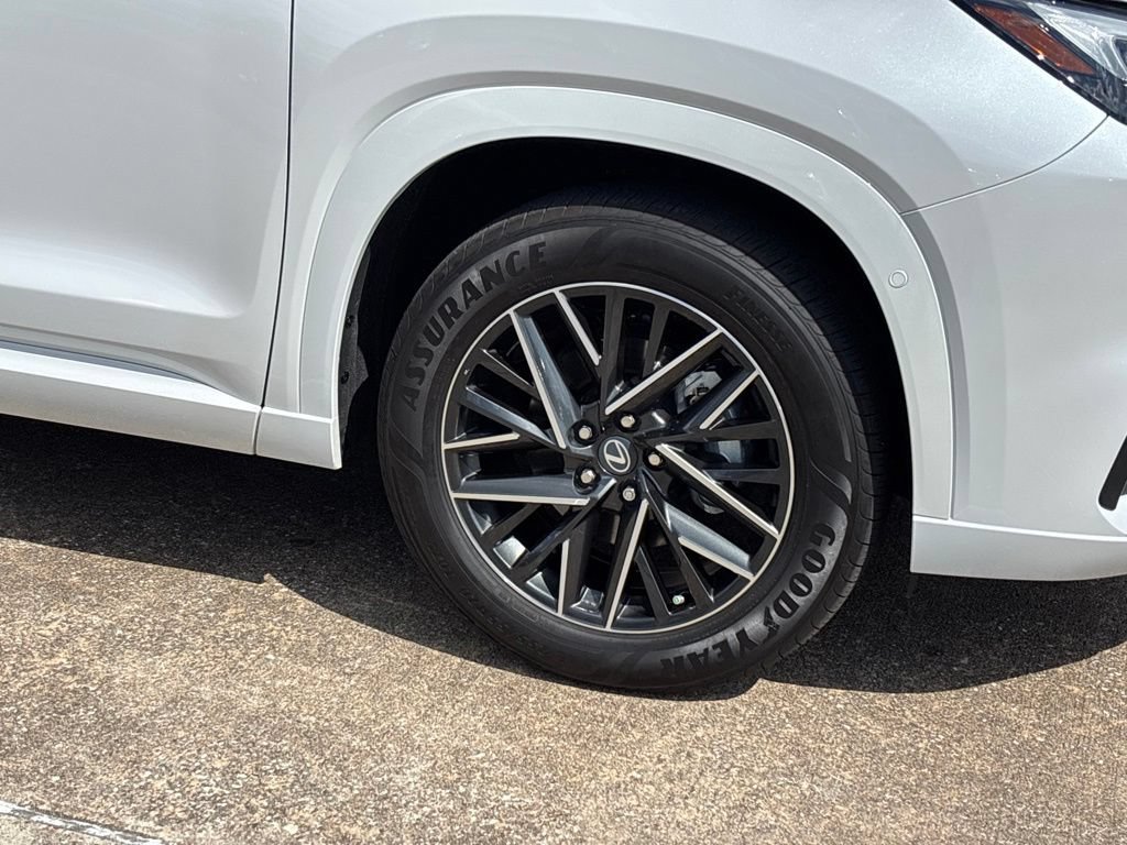 Used 2026 Lexus TX 350 AWD w/ Technology Package image 8