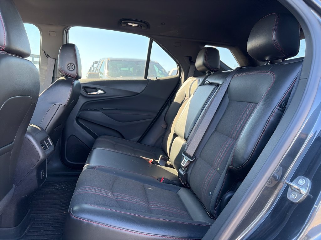Used 2022 Chevrolet Equinox RS FWD image 24