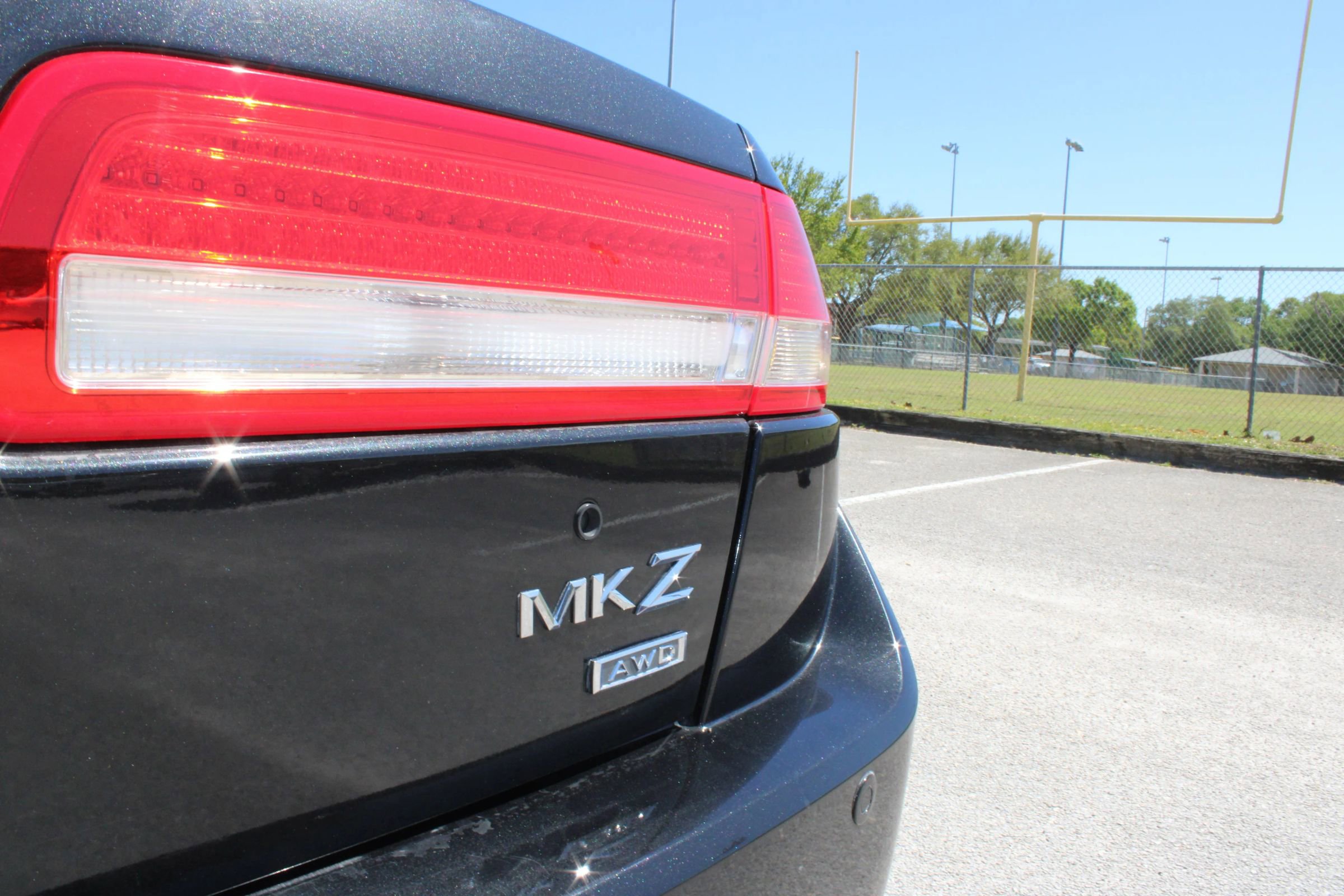 Used 2012 Lincoln MKZ AWD image 19