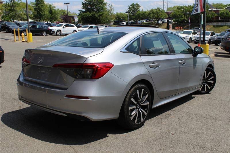 Used 2022 Honda Civic EX image 5