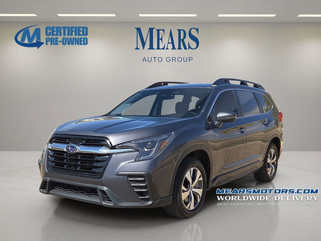 Used 2023 Subaru Ascent Premium image 1