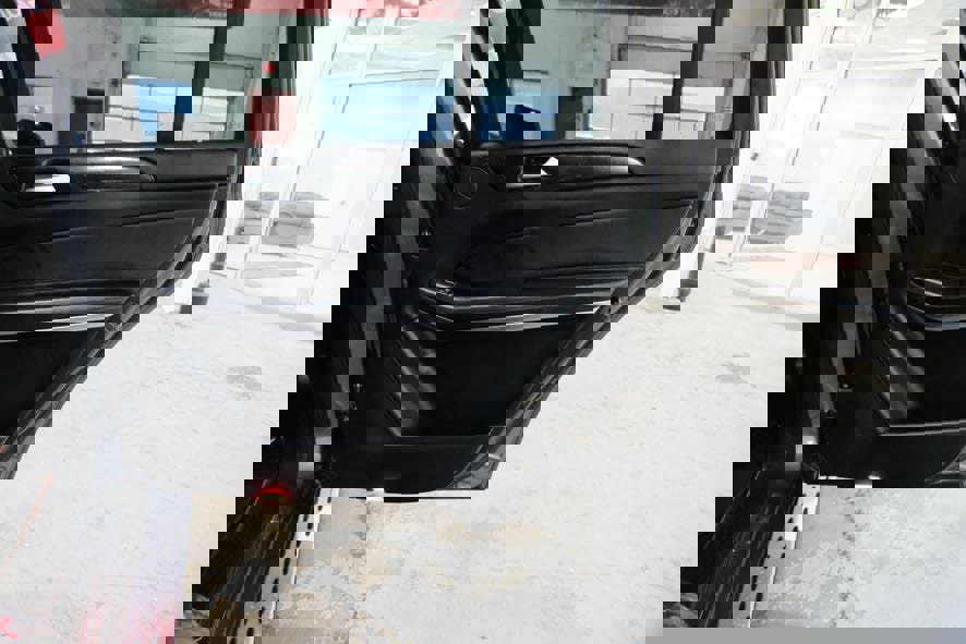 Used 2018 Mercedes-Benz GLS 550 4MATIC image 28