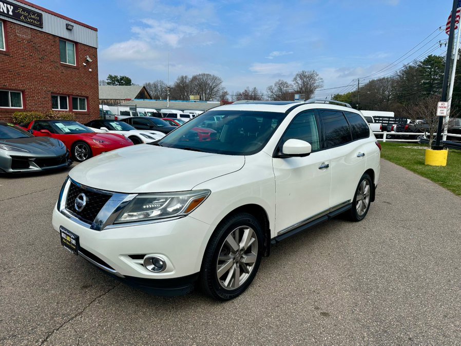 Used 2016 Nissan Pathfinder Platinum image 1