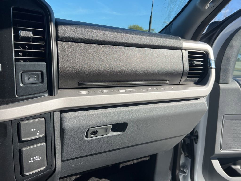Used 2025 Ford F350 XLT image 43