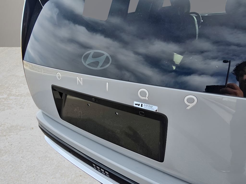 New 2026 Hyundai Ioniq 9 Limited image 11