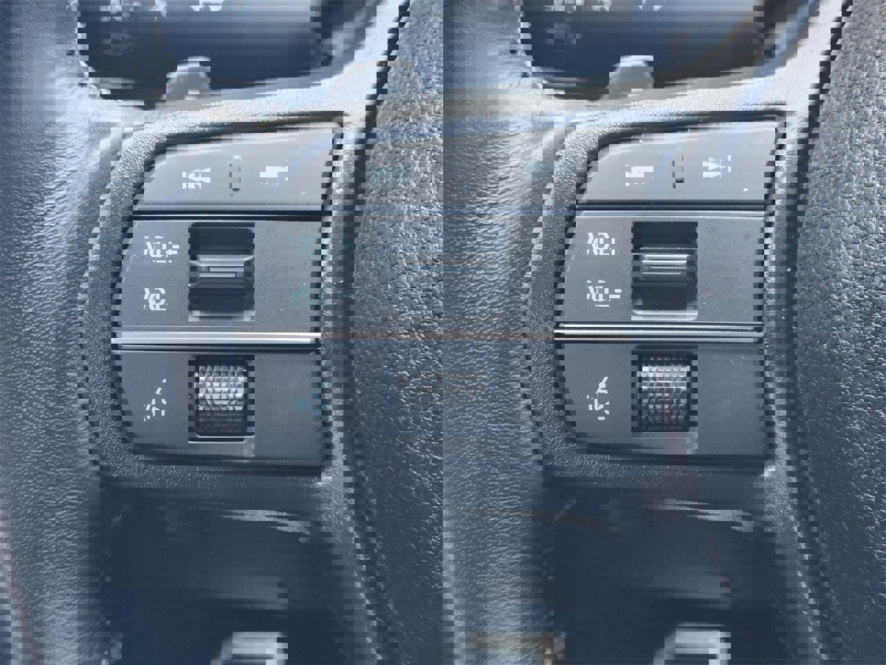 Used 2025 Honda Accord Sport image 27