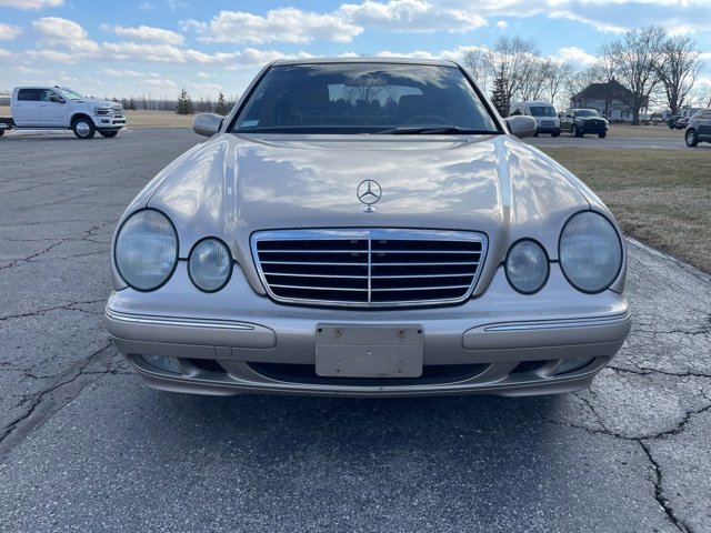 Used 2000 Mercedes-Benz E 320 Sedan image 6