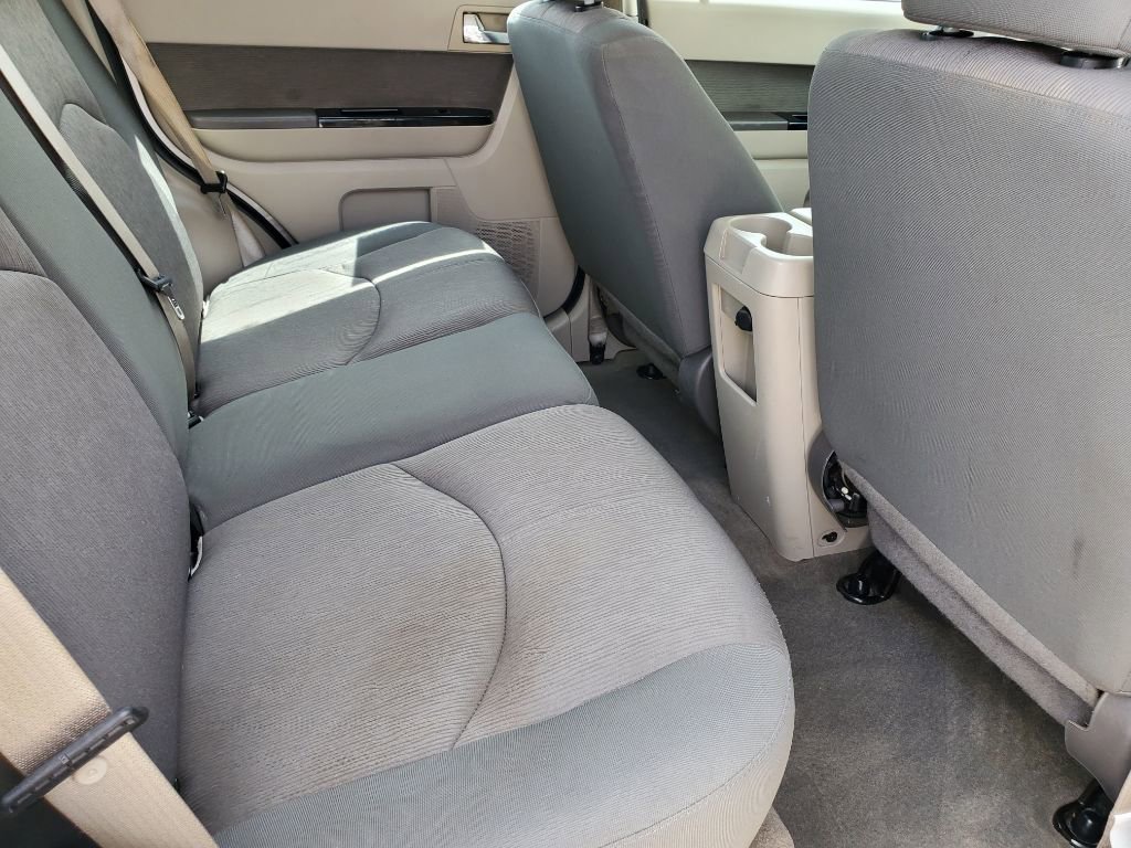 Used 2009 MAZDA Tribute i Sport FWD image 30