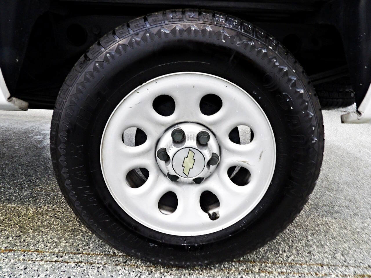 Used 2010 Chevrolet Silverado 1500 W/T RWD image 14
