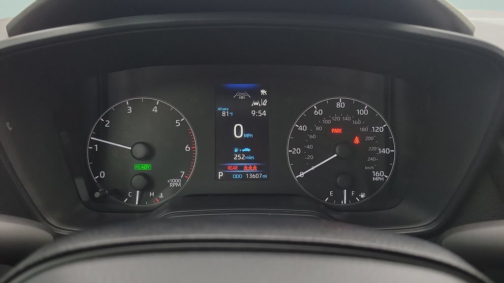 Used 2025 Toyota Corolla LE FWD image 21