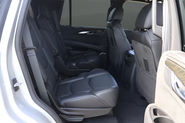 Used 2020 Cadillac Escalade Platinum AWD/4WD image 23