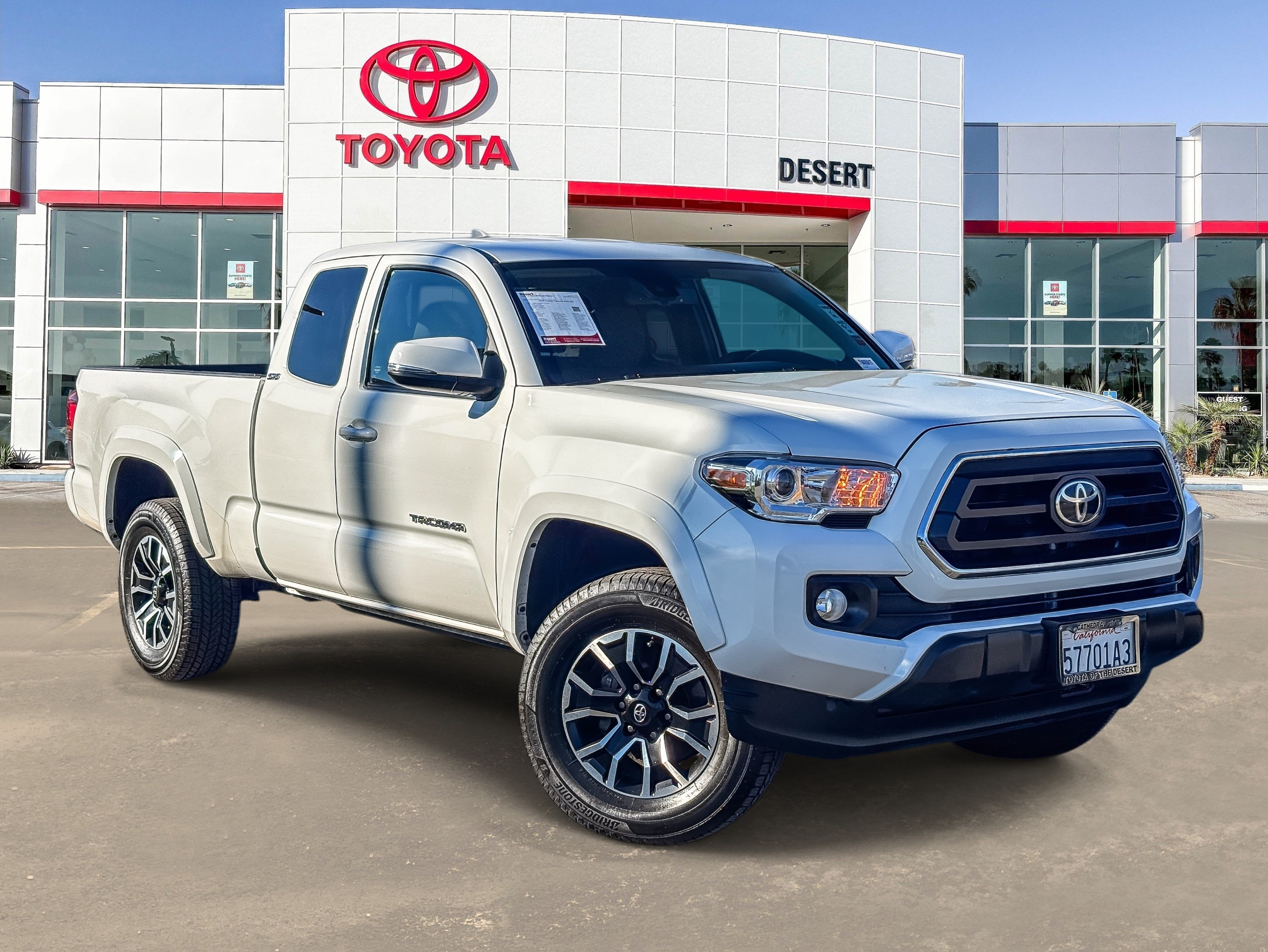 Used 2020 Toyota Tacoma SR5 RWD image 1