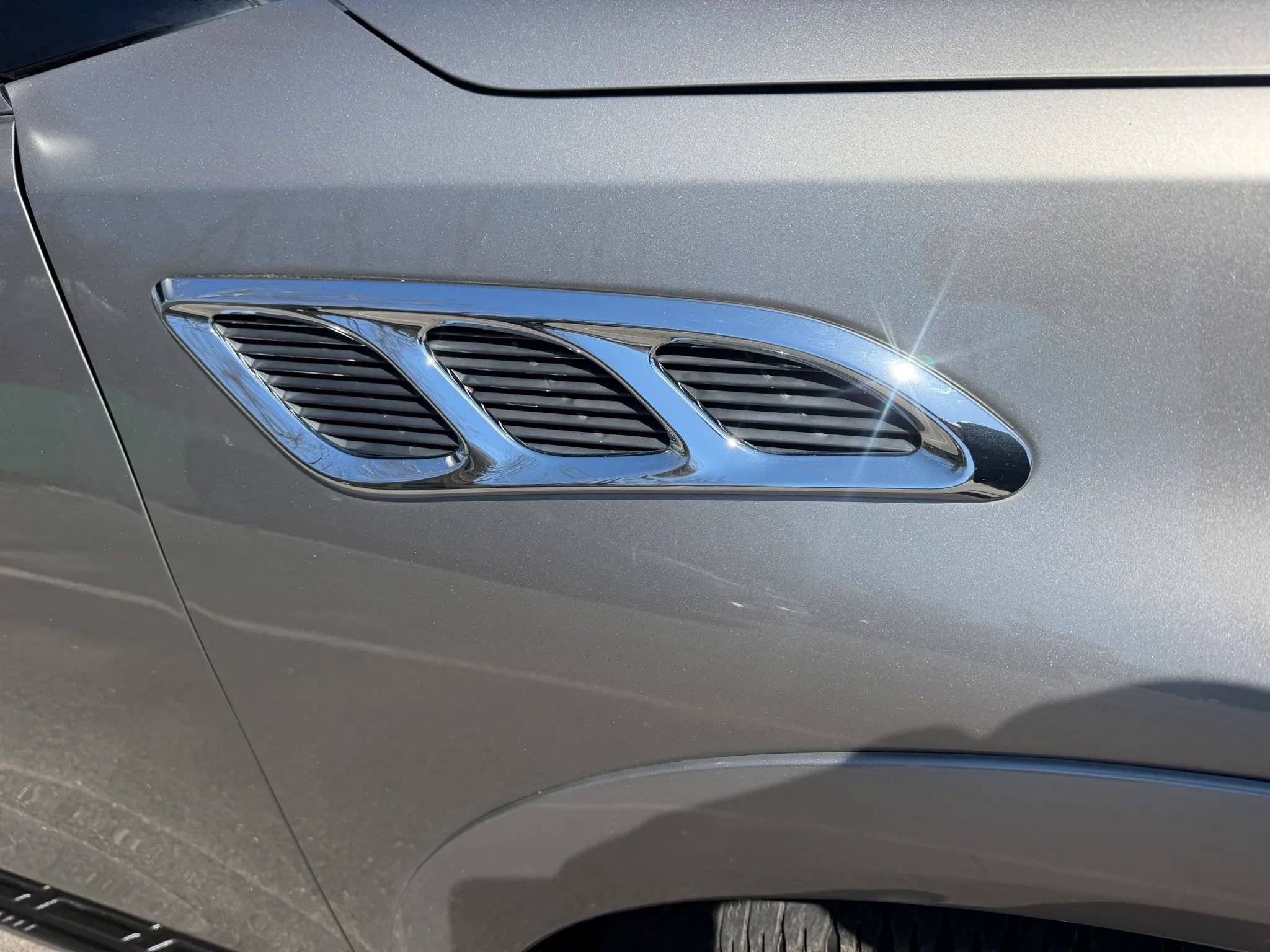 Used 2012 INFINITI QX56 4WD w/ Theater Pkg image 7