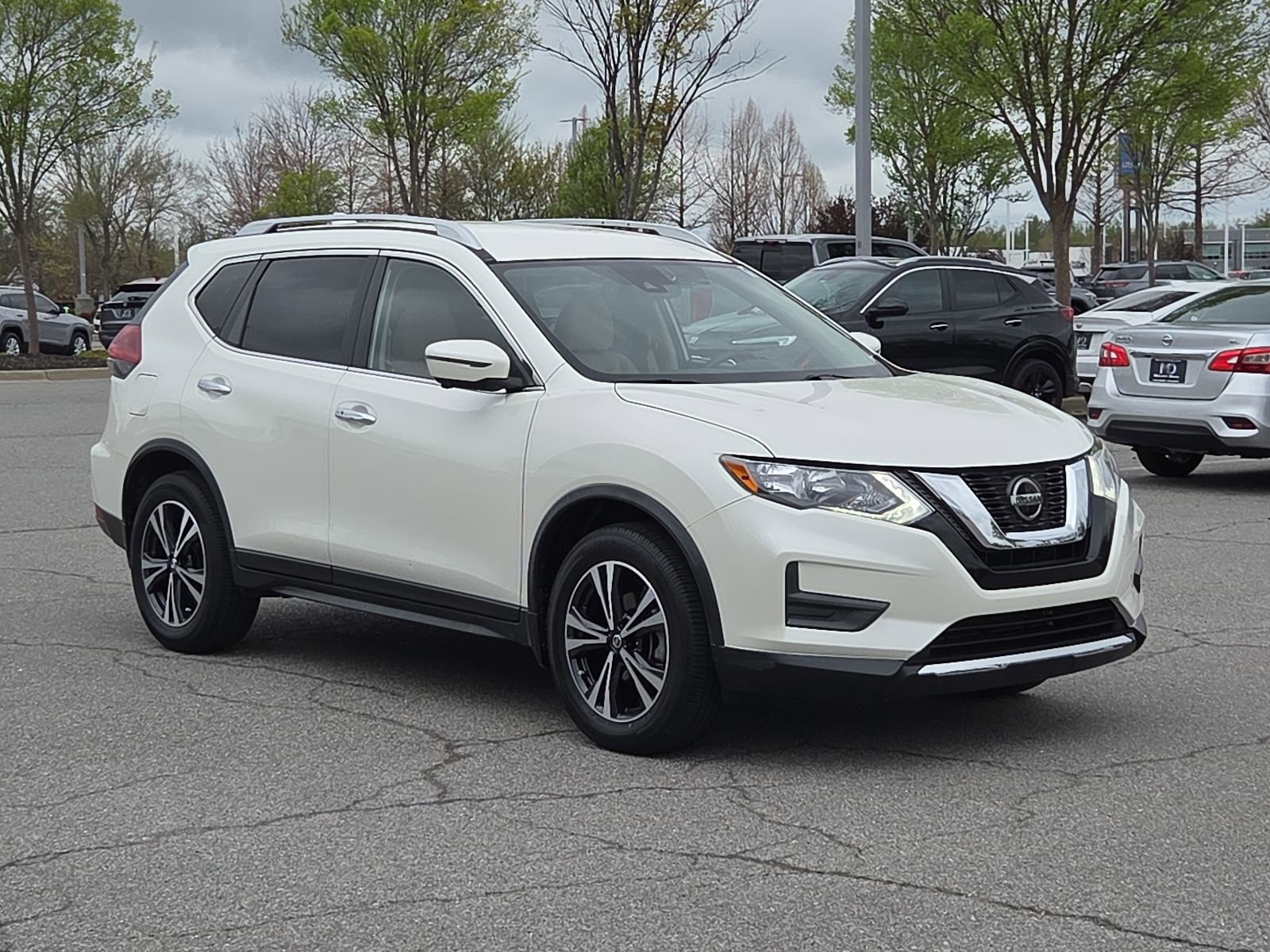 Used 2020 Nissan Rogue SV w/ Premium Package