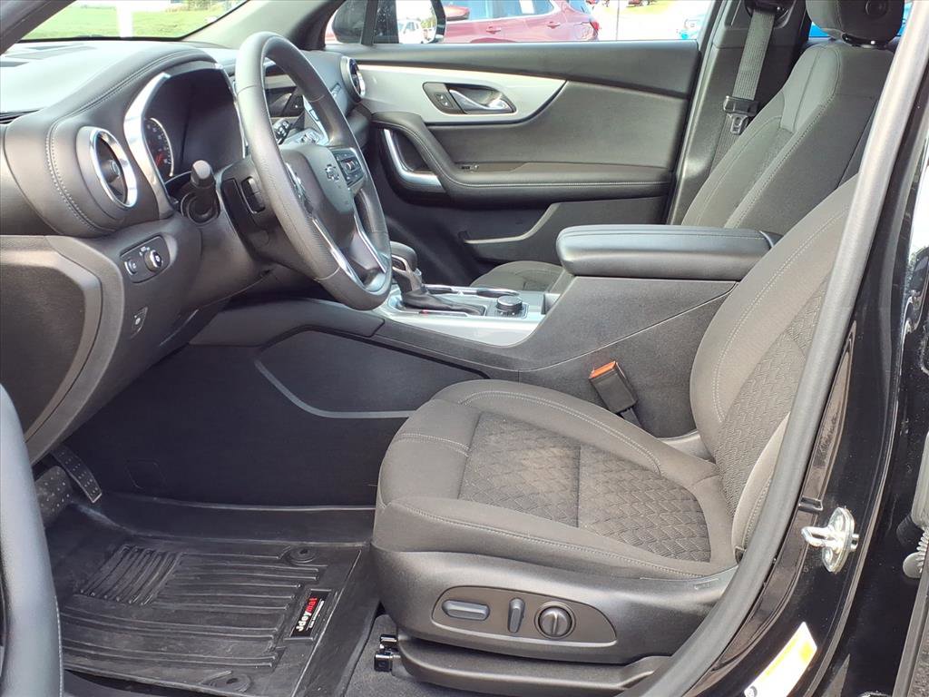 Used 2022 Chevrolet Blazer LT w/ Redline Edition image 5