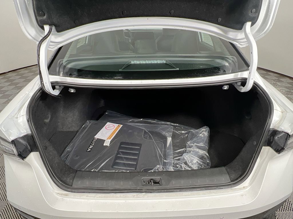 New 2026 Nissan Sentra SR w/ SR Premium Package image 25