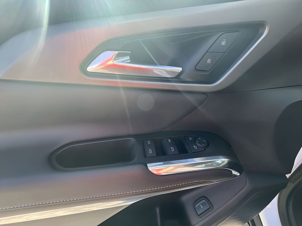 Certified 2025 Chevrolet Traverse LT image 23