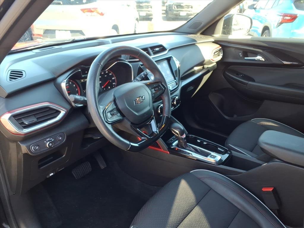 Used 2023 Chevrolet TrailBlazer RS w/ Convenience Package image 11