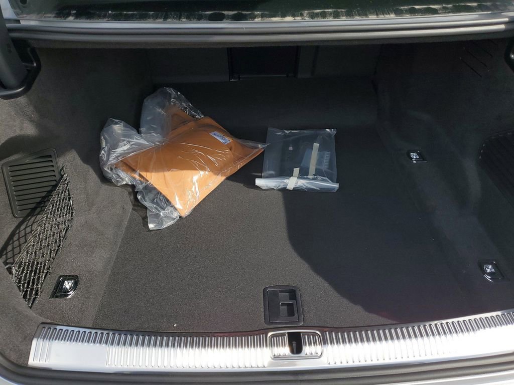 New 2025 Audi S8 image 14