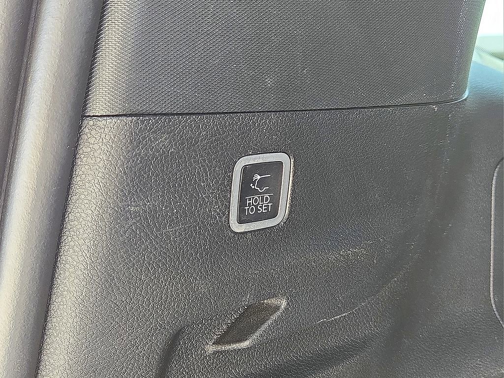 Used 2024 Jeep Grand Wagoneer L Series III image 14