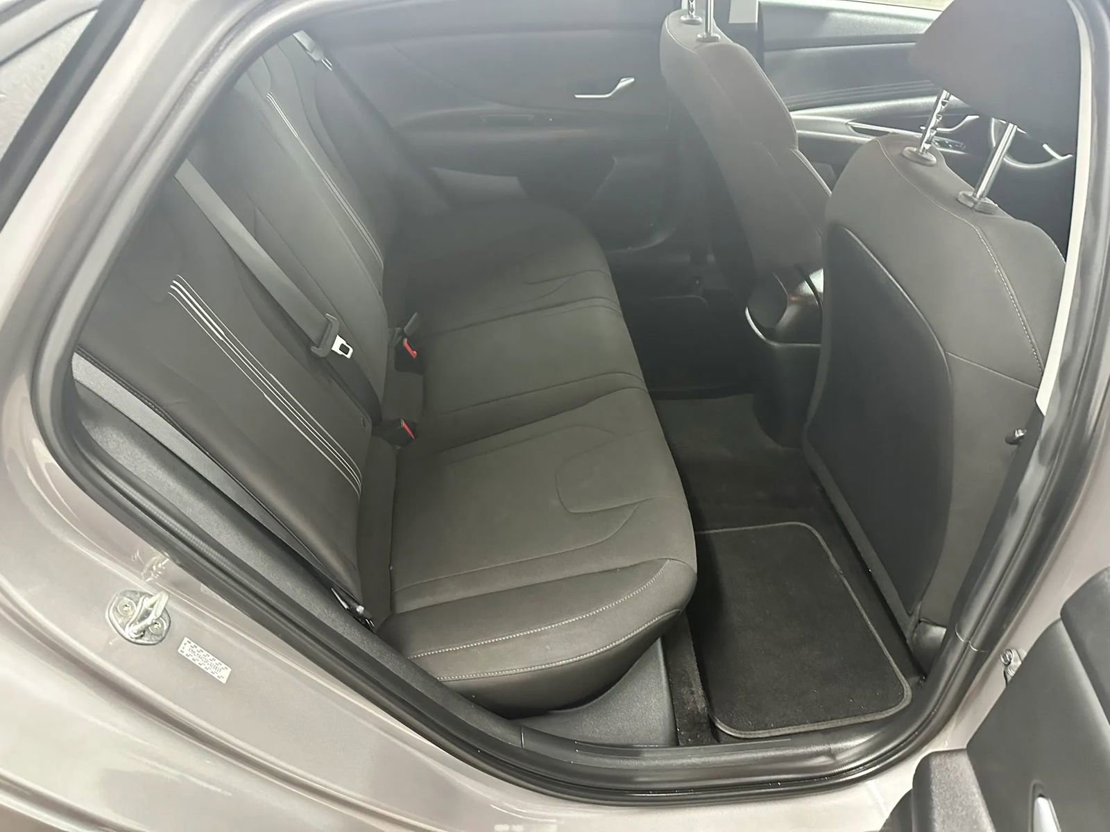 Used 2023 Hyundai Elantra SEL image 29