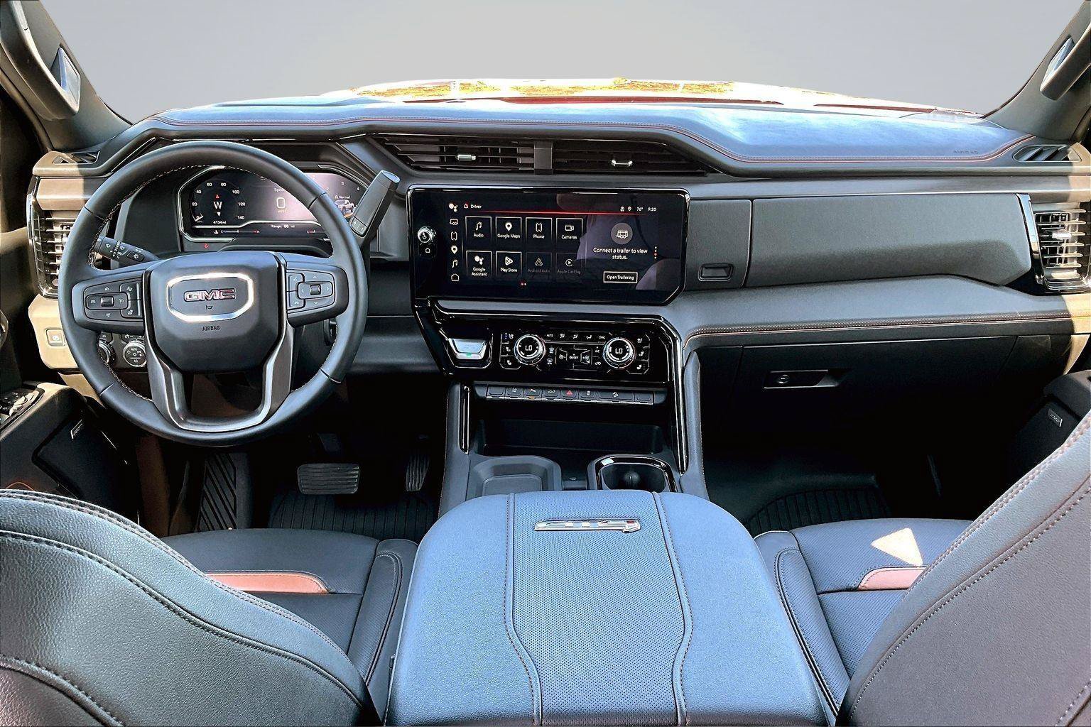 Used 2025 GMC Sierra 2500 AT4 w/ AT4 Premium Plus Package AWD/4WD image 17