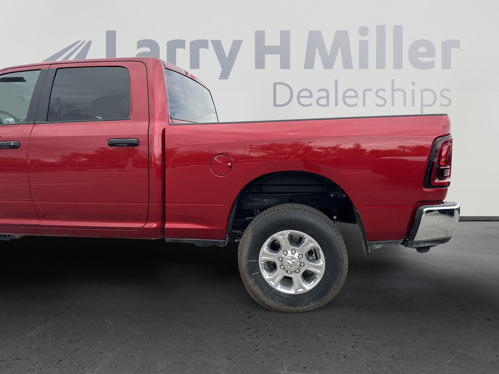 New 2025 RAM 2500 Big Horn AWD/4WD image 13