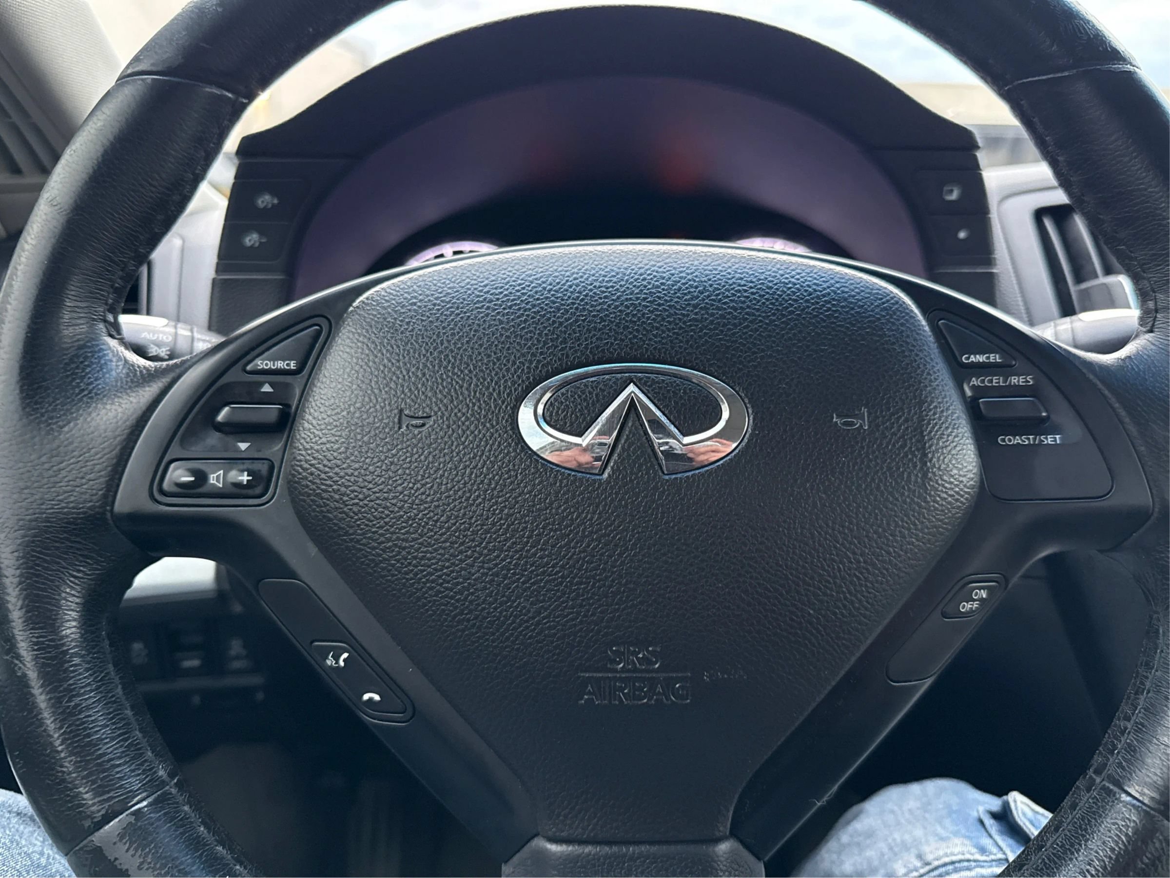 Used 2014 INFINITI Q60 Journey w/ Premium Package RWD image 18